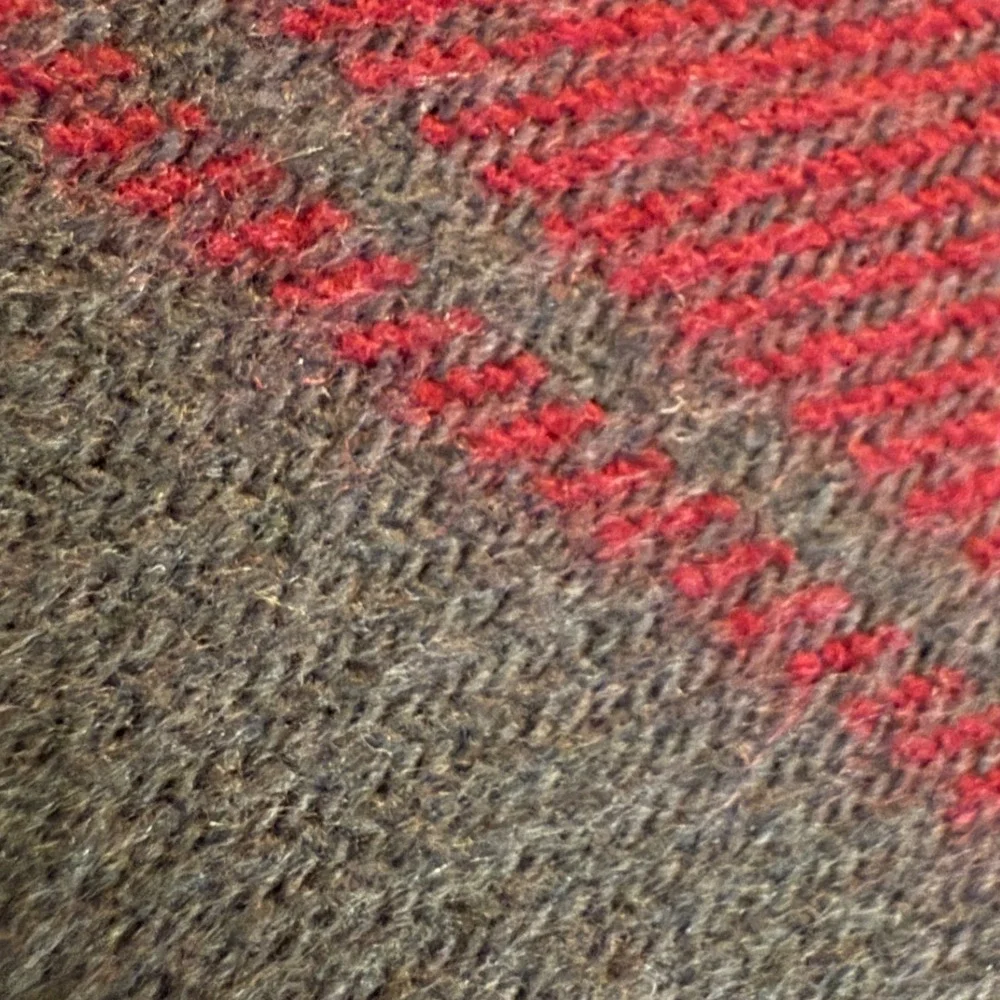 100% Cashmere‎ Plaid Scarf Made in Scotland Red Grey Maroon Luxury Warm Fringe